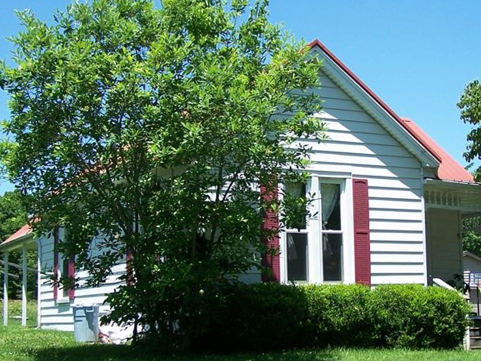 2nd image of 131 Macey Blvd