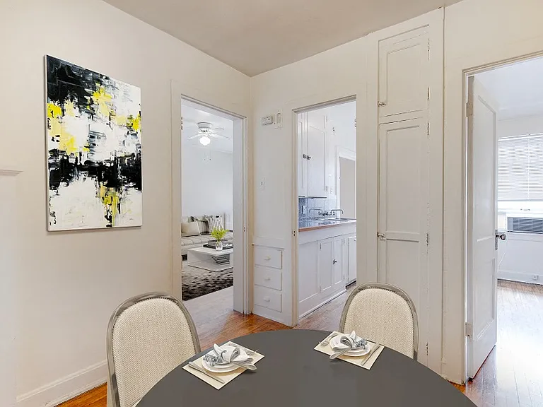 East Evans Apartments — Photo 2