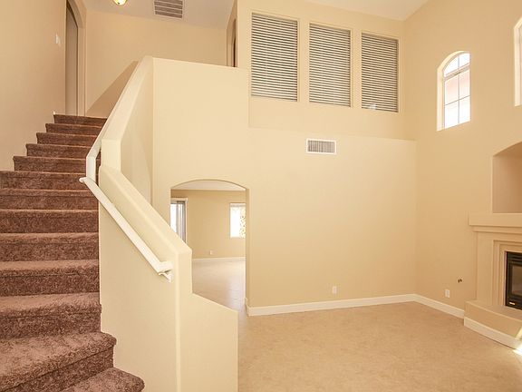 2nd image of 8408 Twinkling Topaz Ave