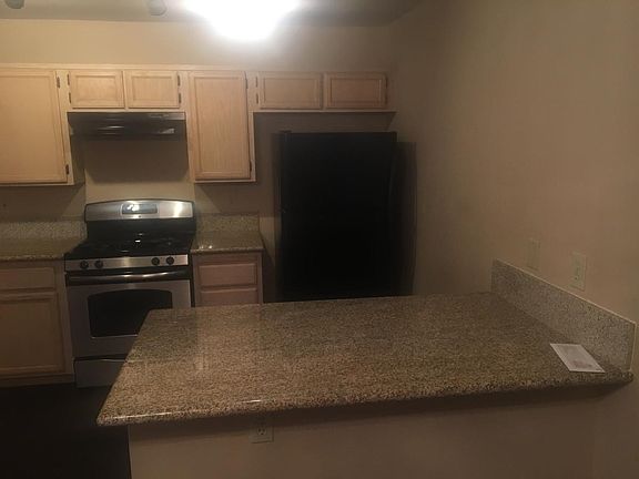 5th image of 8252 Gunther Cir