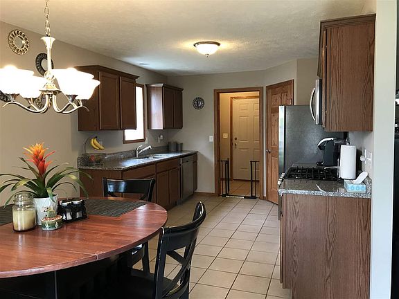 5th image of 7224 Pleasant View Dr