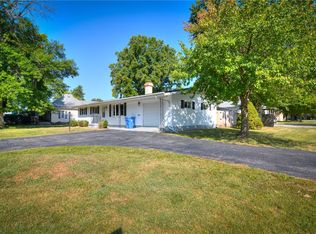 206 W Andrews St, Macon, IL 62544