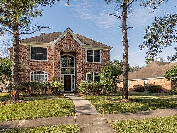 Two Story Perry home!