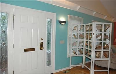 4th image of 3587 Far Hills Ave