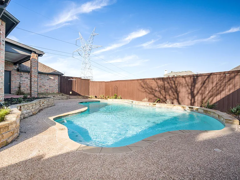 684 Hollow Cir — Photo 29