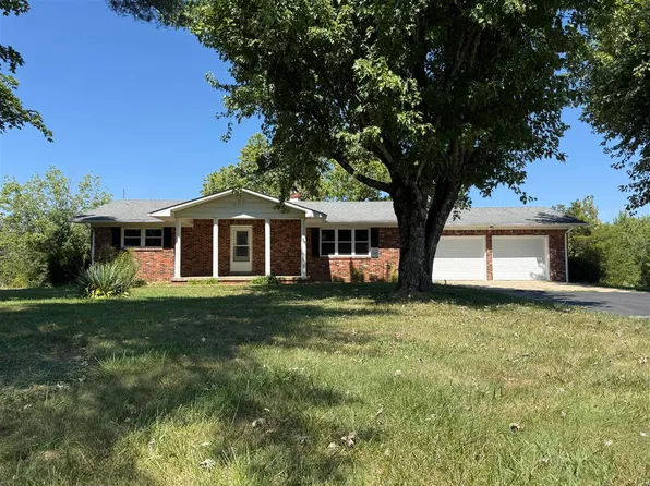 545 Red Hill Rd, Scottsville, KY 42164