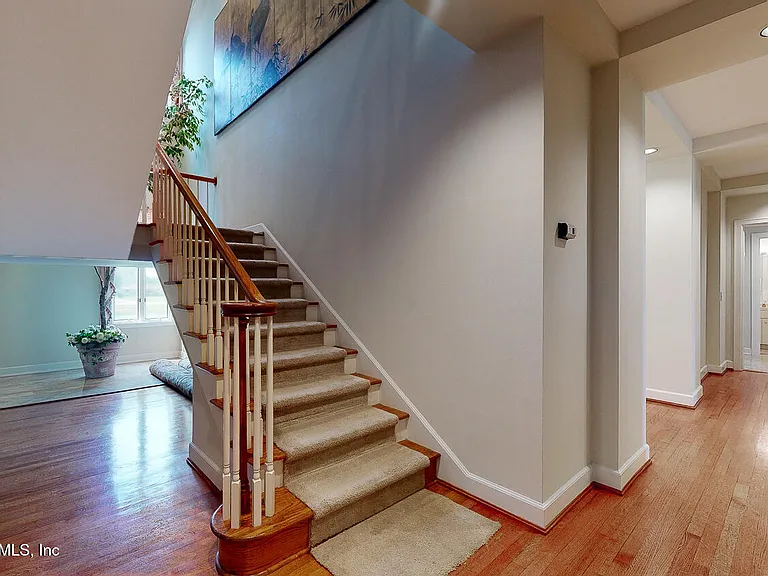 7987 Hollyridge Rd — Photo 53