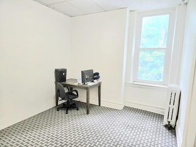 2027 Reading Rd #1W — Photo 5
