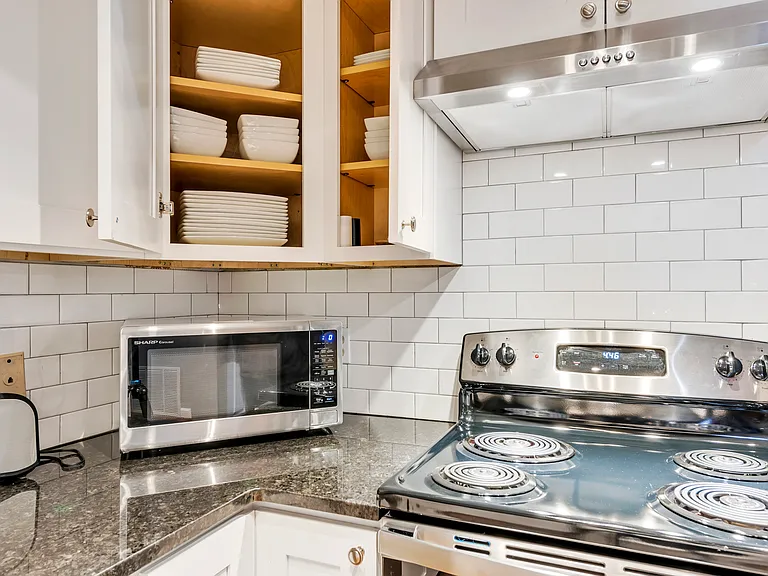 715 Barton St #715A — Photo 14