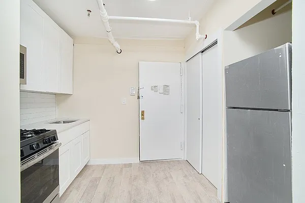 Rented by Living New York | media 18