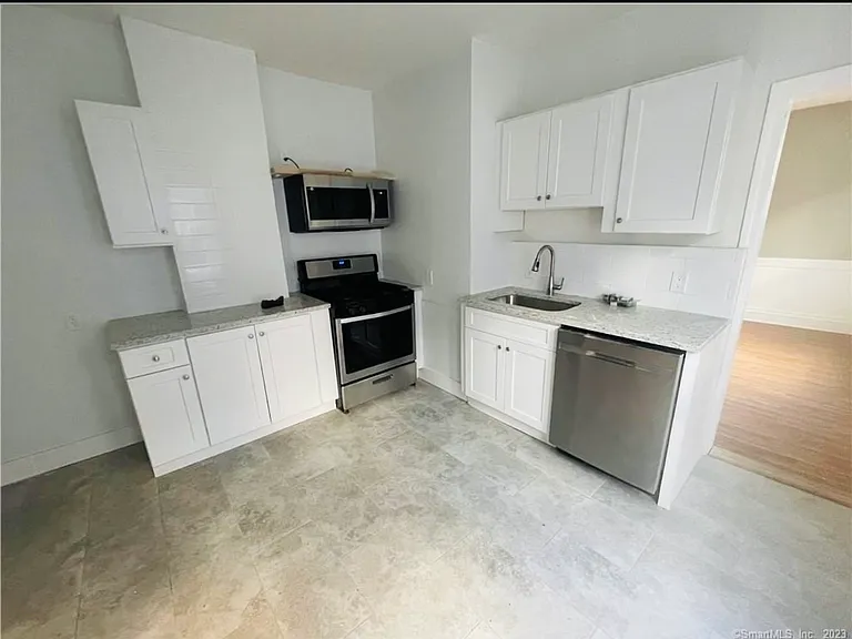 34 Mahl Ave #1 — Photo 7