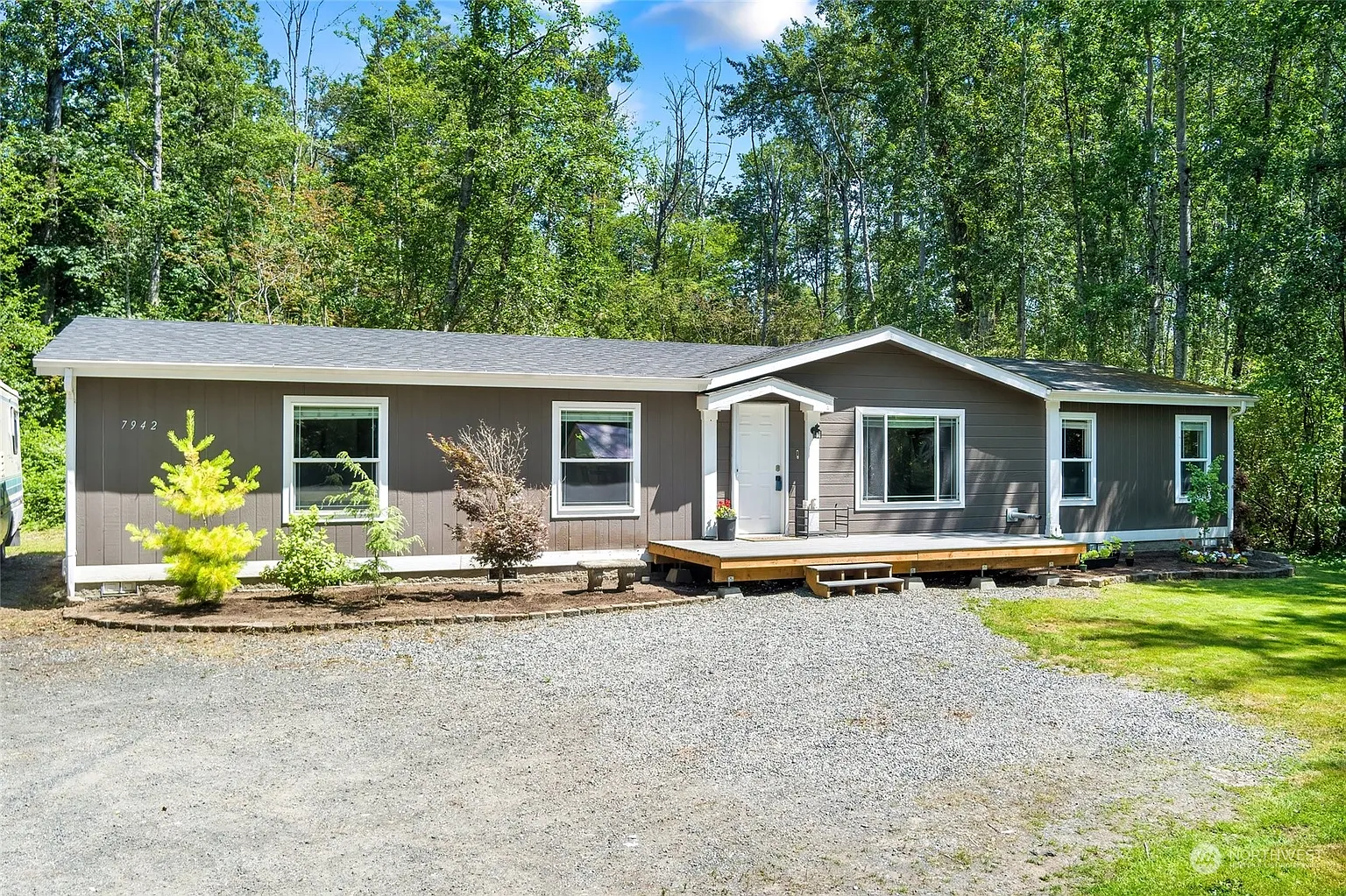 7942 Crocket Road photo 1
