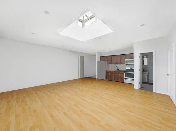 354 Grand Street image 7 of 13