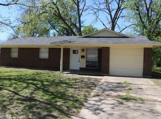 1402 S Utah St, Pine Bluff, AR 71601