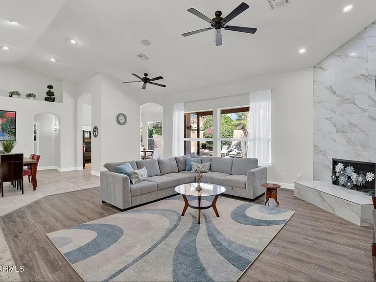 5434 E Campo Bello Dr — Photo 1