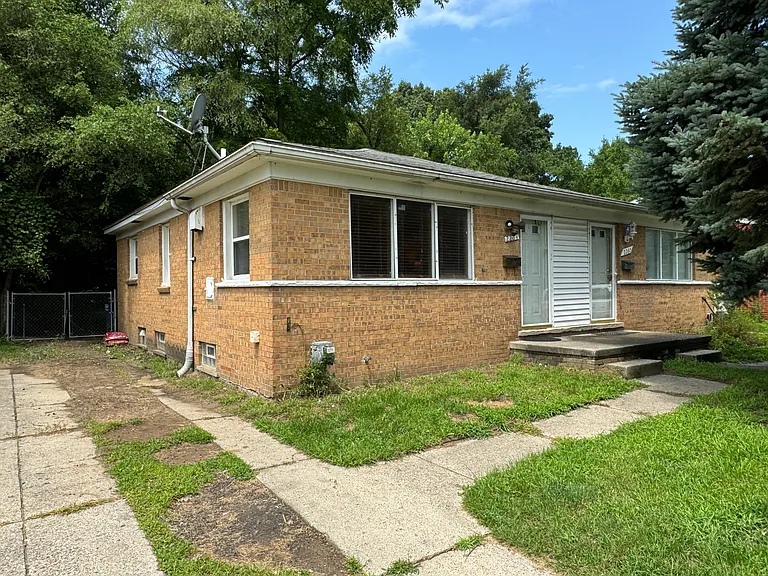 2264 Stieber St — Photo 1