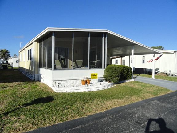 3rd image of 7925 Parkway Blvd