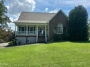 130 Cindy Anne Dr, Johnson City, TN 37615