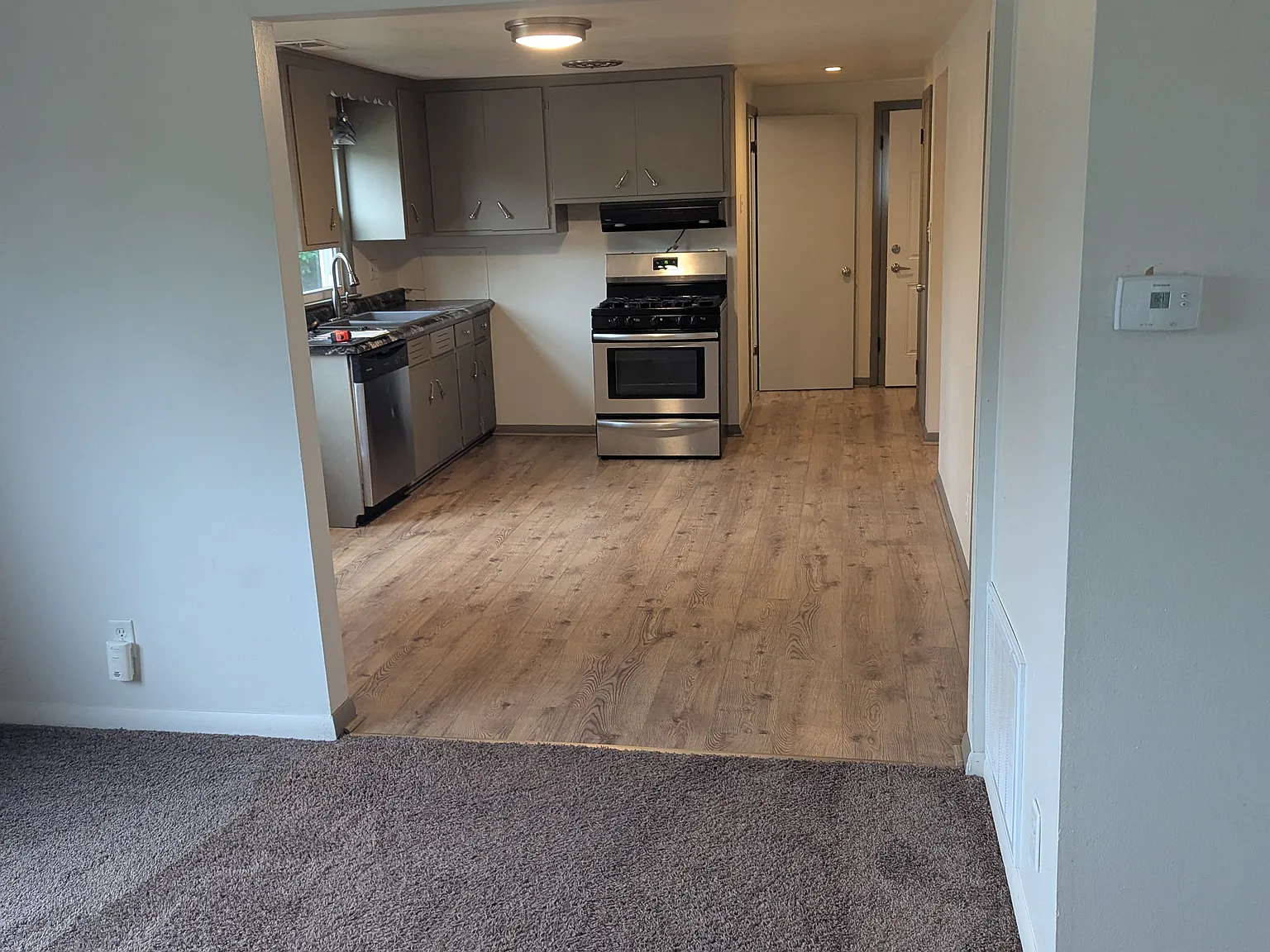 2 bed, 670 sqft, $1,450 — Photo 1