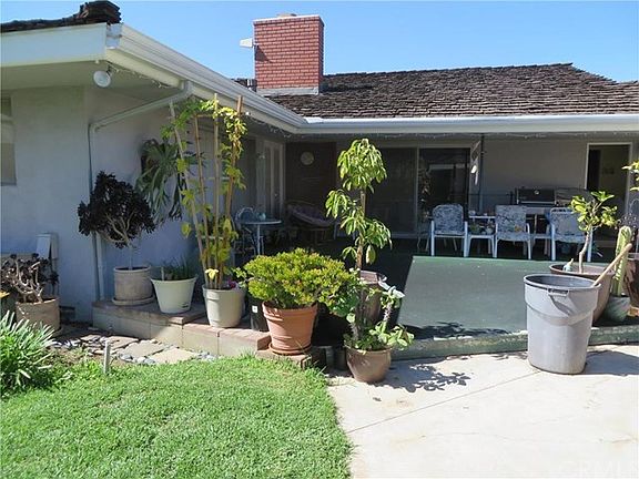 5th image of 7918 Calmada Ave