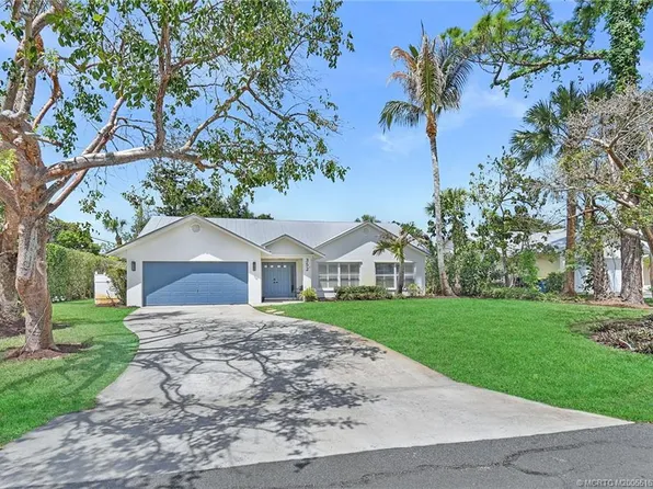 352 SW Ridge Ln, Stuart, FL 34994