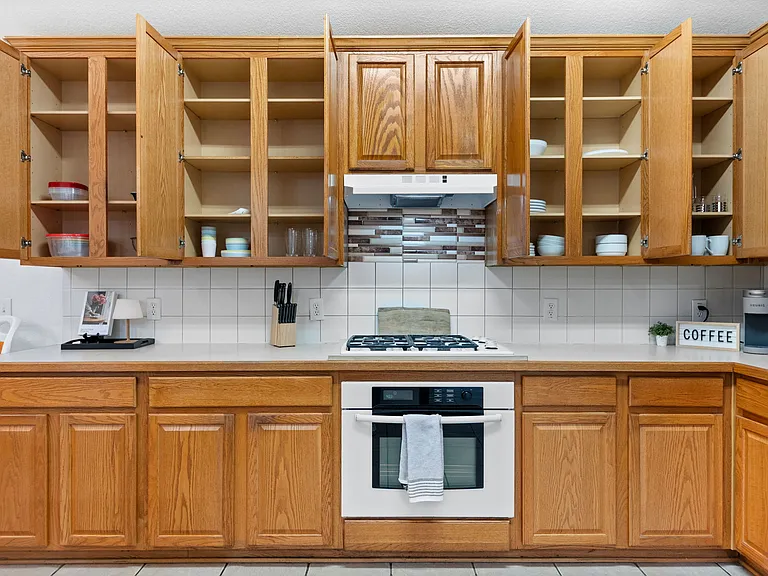 4835 Crown Dr — Photo 34