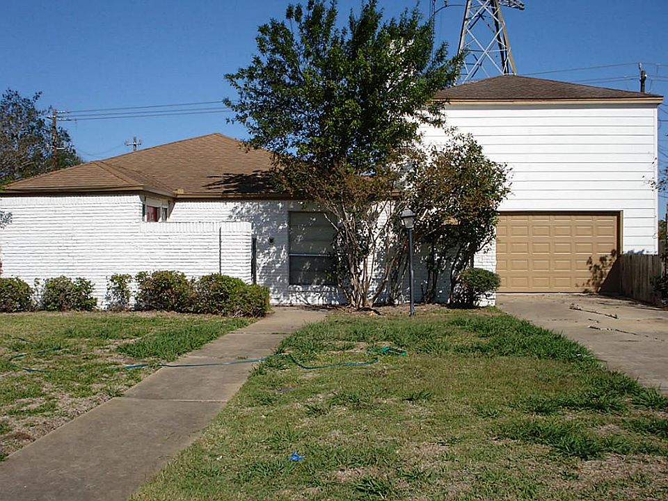 1st image of 2426 Ashmont Dr