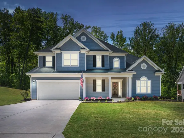 256 Broadleaf Dr, Denver, NC 28037