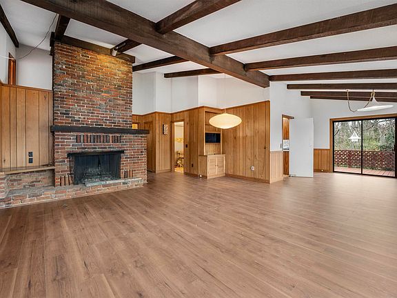 5th image of 206 Timberlake Rd