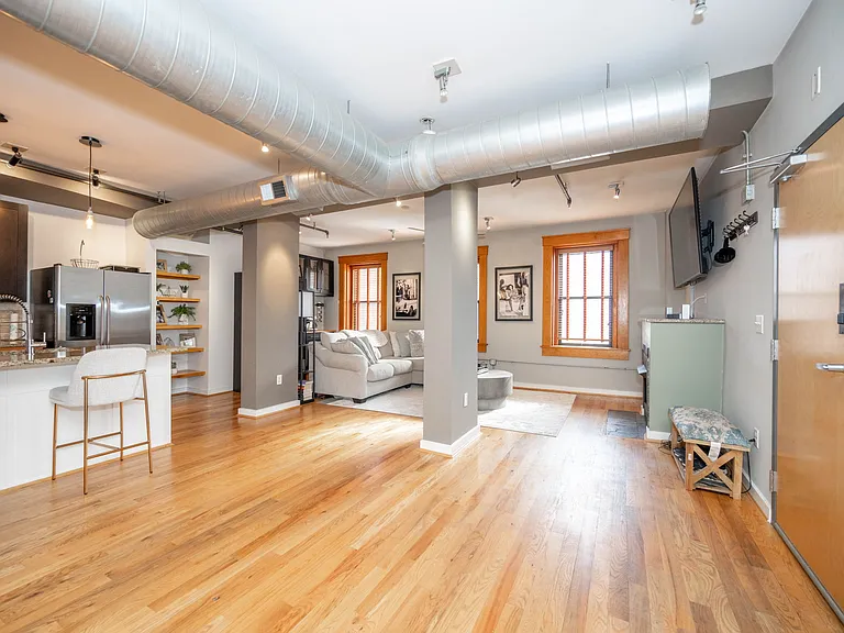 1417 Main St #5 — Photo 13