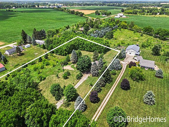 4th image of 7914 Peddler Lake Rd