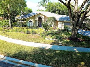 3907 Cedar Cay Cir, Valrico, FL 33596