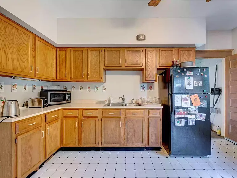 1227 Monroe St NE — Photo 13