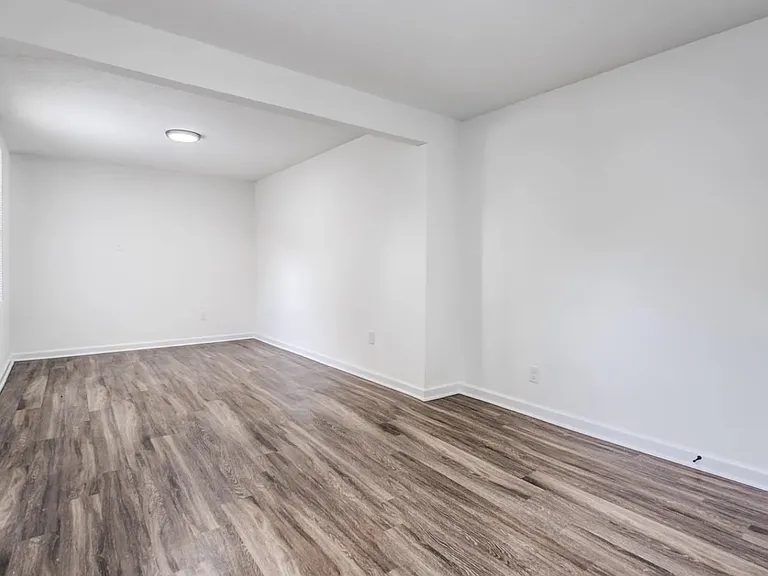 1079 Larry Ln — Photo 25