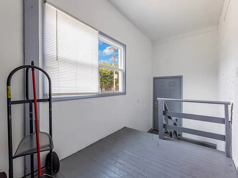 5047 W 25th St #1 — Photo 13