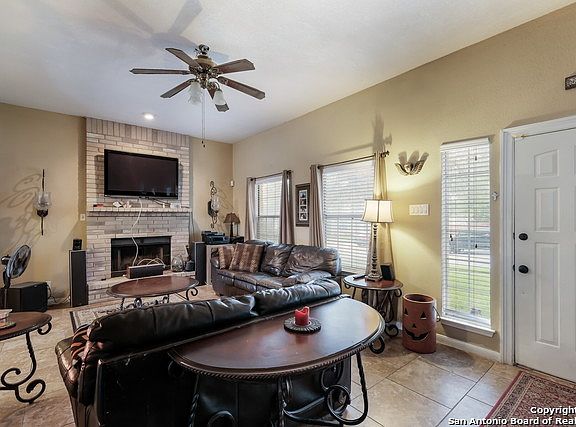 5th image of 11642 Old Hills Ln