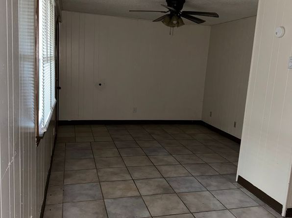 1009 W Broadway St #2
