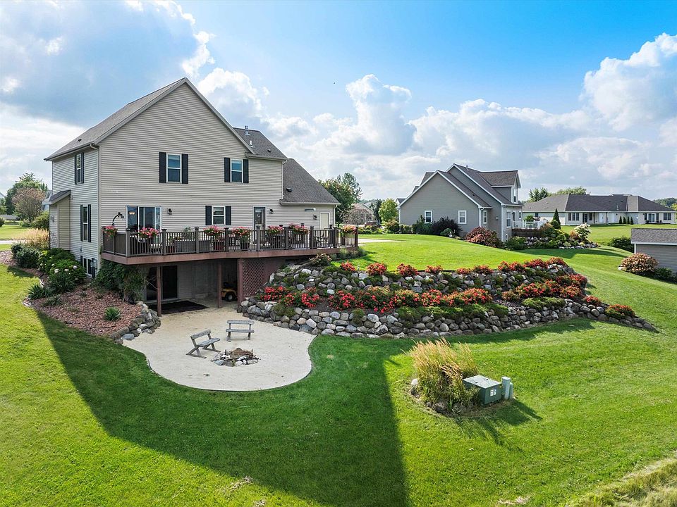 1st image of 268 Highland Dr