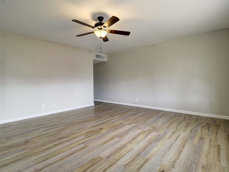 1st image of 3726 W Keim Dr