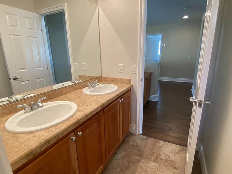 79 Laying Up Ct — Photo 10
