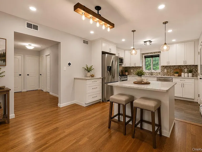 186 Midland Ave #1 — Photo 9