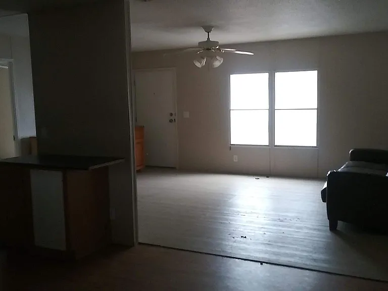 302 Opal Cir — Photo 22