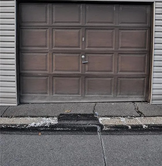 120 Jamestown Ct — Photo 13