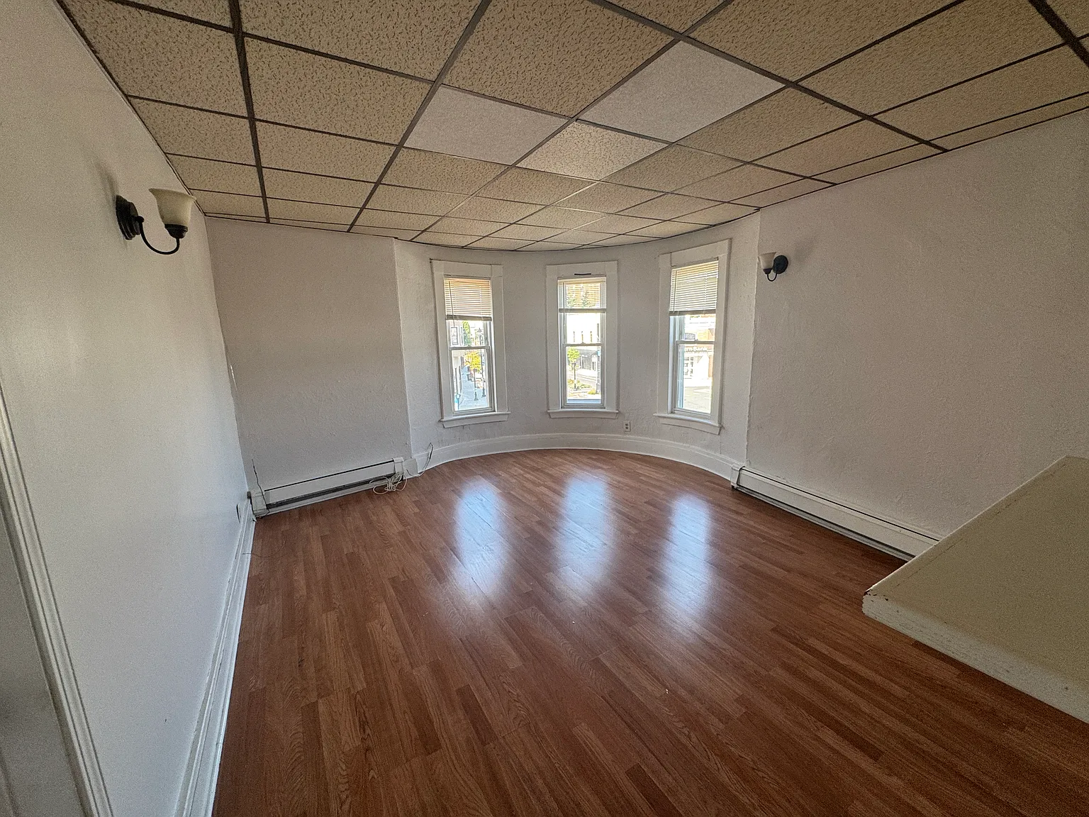 1 bed, $2,100 — Photo 4