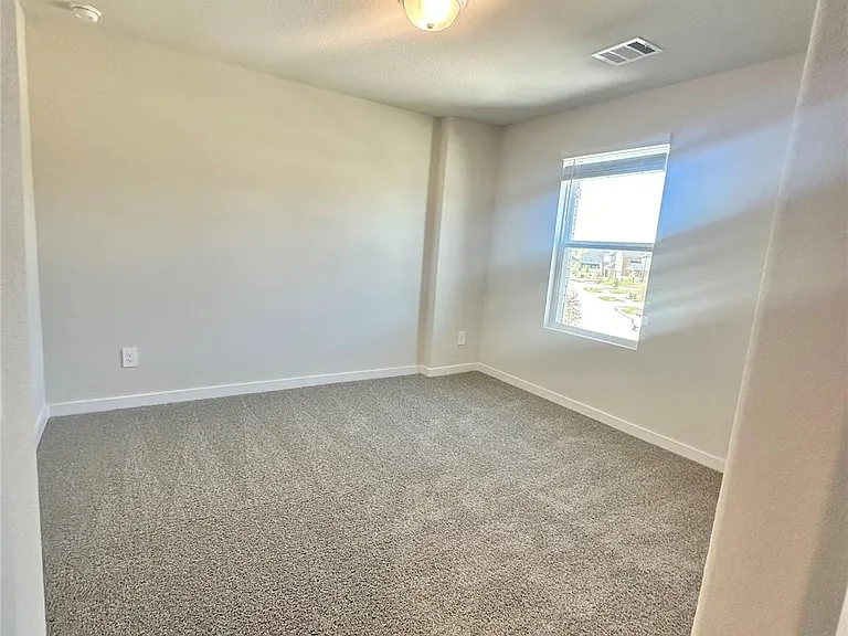 9458 Herons Preserve — Photo 6
