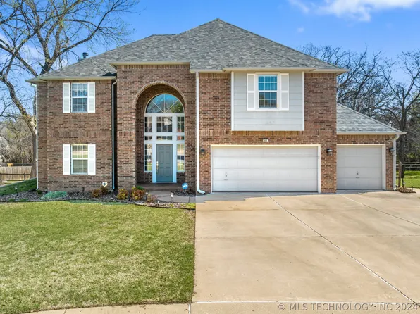 605 W 36th St, Sand Springs, OK 74063