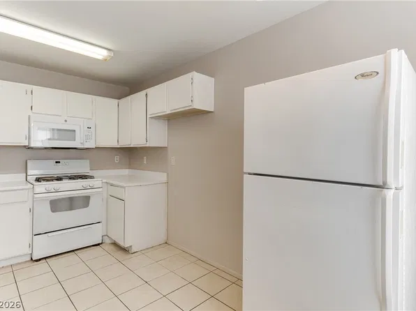 4672 Krissylouise Way, Las Vegas, NV 89121