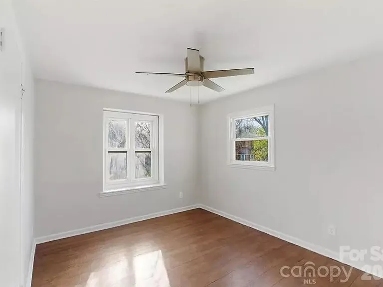 5810 Red Carriage Ln — Photo 18