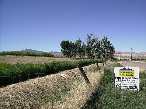 2nd image of Challis Creek Rd