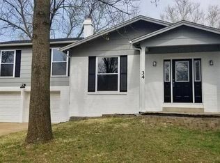 34 Michelle Ln, Saint Peters, MO
